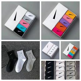 Mens socks women cotton socks mens designer mens socks soft breathable sports stockings medium summer basketball football socks cotton sports socks 5PC/LOT - huaqiangbeibuy