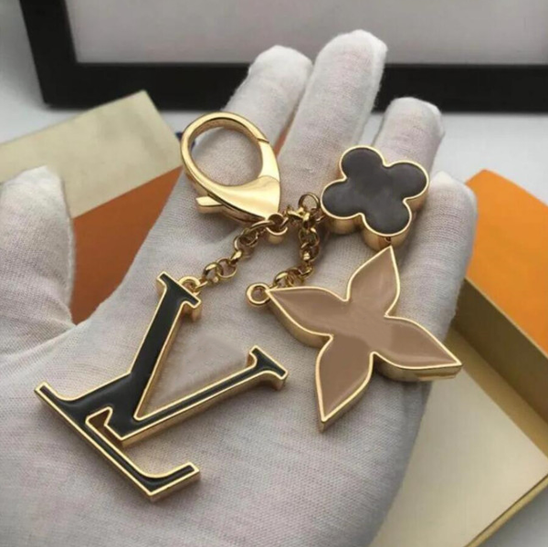 Elegant Charming FlWERower-Shaped Metal Key Chain Designer keychain Chic French Style Bag Charm Auto Accessory perfect Christmas gift for Her - Fashion Accessories - huaqiangbeibuy